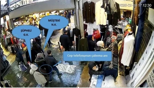 Bursa&rsquo;da yankesicinin el &ccedil;abukluğu izleyenleri şoke etti
