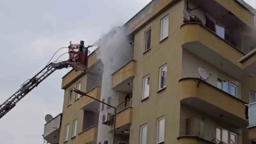 Bursa&rsquo;da yemek yapılırken &ccedil;ıkan yangın paniğe neden oldu
