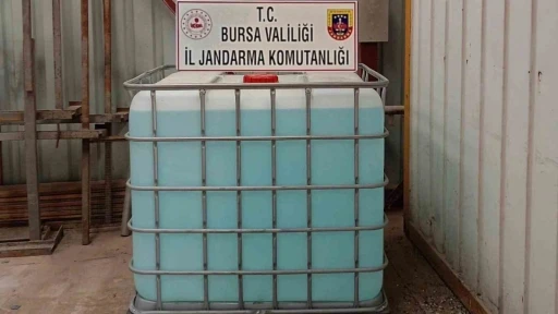 Bursa&rsquo;da yer altına gizlenmiş ka&ccedil;ak alkol fabrikası &ccedil;&ouml;kertildi
