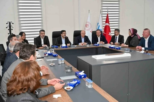 Bursa&rsquo;da y&uuml;ksek hızlı tren hattının 2026 sonunda hizmete alınacağı a&ccedil;ıklandı

