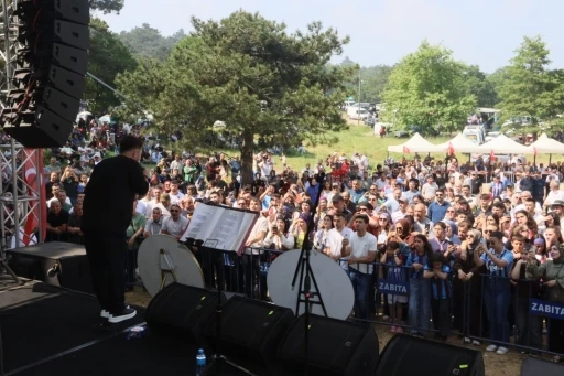 Bursa G&uuml;m&uuml;şhaneliler Yayla Şenliği&rsquo;nde Karadeniz r&uuml;zgarı esti
