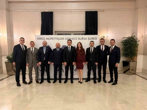 Bursa Maliye protokol&uuml; VMD iftarında buluştu
