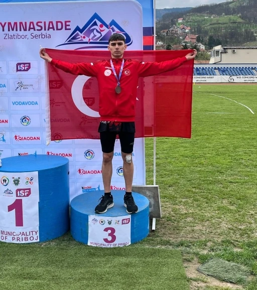 Bursalı Milli atletten dünya üçüncülüğü
