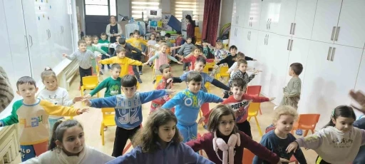 Bursalı minikler okul öncesi eğitimde sınırları aştı
