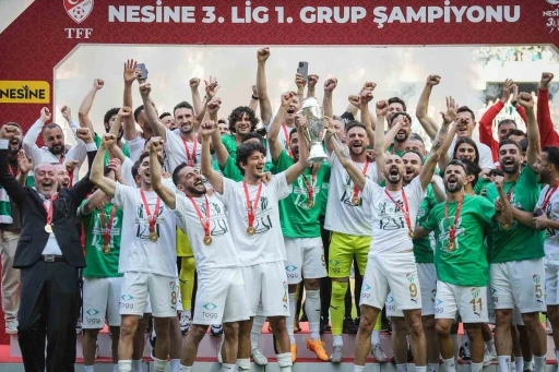 Bursaspor’da 8 futbolcunun sözleşmesi sona eriyor
