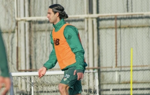 Bursaspor Kahramanmaraş ma&ccedil;ı hazırlıklarını s&uuml;rd&uuml;rd&uuml;
