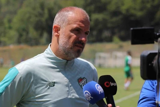Bursaspor Teknik Direkt&ouml;r&uuml; Mustafa Er: "Hedefimiz S&uuml;per Lig&rsquo;e &ccedil;ıkmak"

