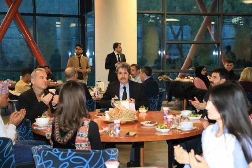 BU&Uuml;&rsquo;de g&ouml;n&uuml;l coğrafyası iftarda buluştu
