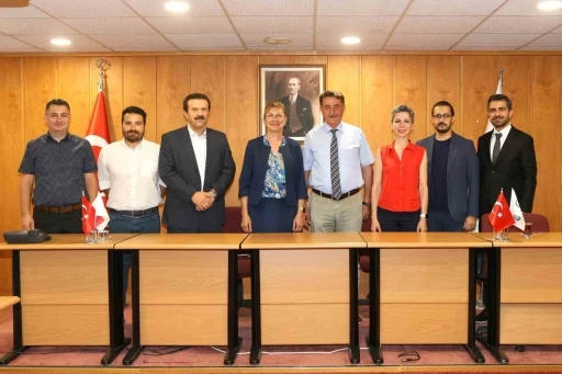 BUÜ, İstanbul Anadolu yakasındaki sanayicilerin deprem risklerini analiz edecek
