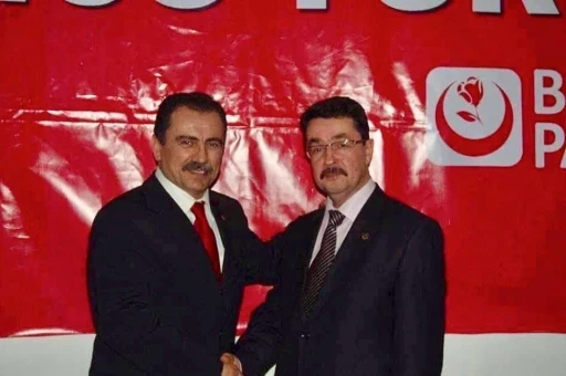 B&uuml;y&uuml;k Birlik Partisi 33. yaşını kutluyor
