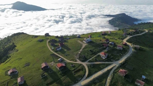 Büyük Harman Yaylası’ndan sis denizi manzaraları

