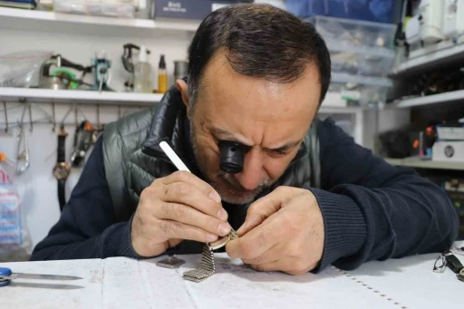 B&uuml;y&uuml;k mekanizmadan kol saatlerine saat&ccedil;ilik mesleğinin sabır isteyen yolculuğu
