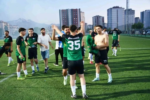 Büyük Toramanspor; 1. Amatör Küme’ye yükseldi
