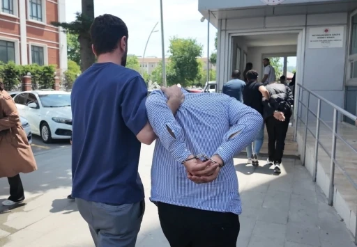 B&uuml;y&uuml;k&ccedil;ekmece Adliyesi&rsquo;ndeki soygunun iki kilit ismi adliyeye  getirildi
