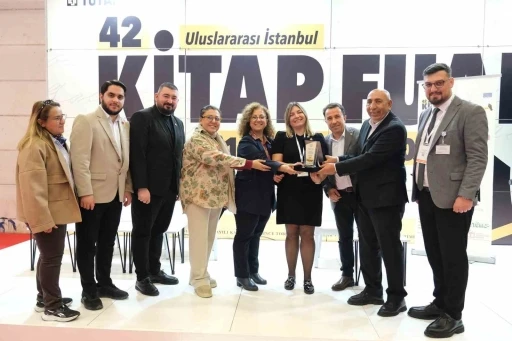 B&uuml;y&uuml;k&ccedil;ekmece Belediyesi, T&Uuml;YAP Kitap Fuarı&rsquo;nda edebiyatseverleri yazarlarla bir araya getirdi
