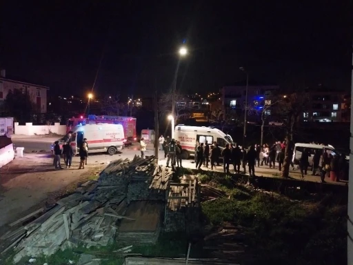 B&uuml;y&uuml;k&ccedil;ekmece&rsquo;de feci kaza: 2 lise &ouml;ğrencisi hayatını kaybetti
