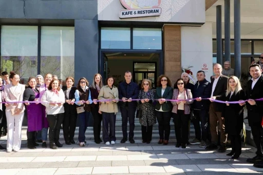 B&uuml;y&uuml;k&ccedil;ekmece&rsquo;de kadın emeğini destekleyen B&Uuml;TKOOP a&ccedil;ıldı
