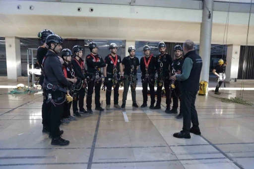 B&uuml;y&uuml;kşehir afetlere ekibini hazırlıyor
