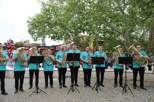 B&uuml;y&uuml;kşehir bandosundan bahar konserleri

