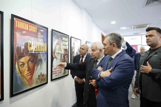 B&uuml;y&uuml;kşehir Belediyesi&rsquo;nden "Yeşil&ccedil;am Film Afişleri Sergisi"
