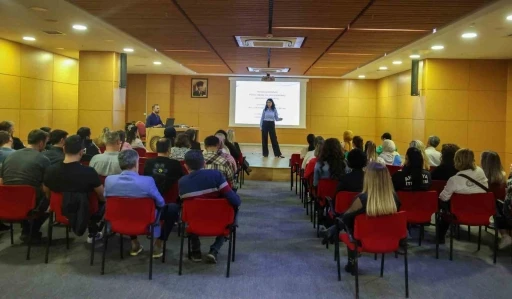 Büyükşehir’de personele &quot;Aile İçi İletişim&quot; eğitimi
