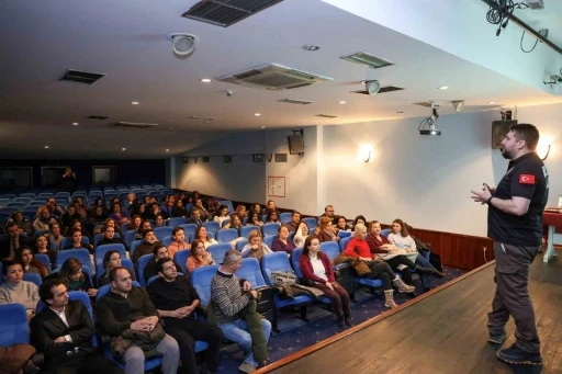 Büyükşehir’den personele &quot;En İyi Narkotik Polisi: Anne&quot; eğitimi
