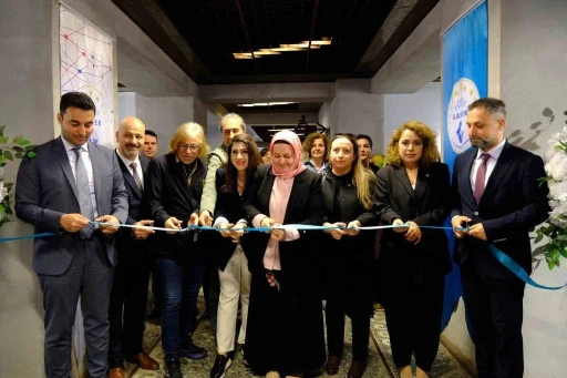 B&uuml;y&uuml;kşehir&rsquo;den "Anadolu&rsquo;nun Y&uuml;zleri: Ali Atalar Kartpostal Koleksiyonundan Se&ccedil;kiler" sergisi
