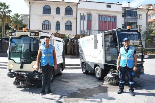 Büyükşehir’den şehrin dört bir yanında temizlik seferberliği

