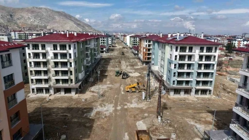 B&uuml;y&uuml;kşehir, Elbistan Hacı Esat Efendi Caddesi&rsquo;ni 30 milyonluk yatırımla yeniliyor
