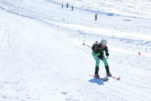 B&uuml;y&uuml;kşehir ile zirvede b&uuml;y&uuml;k final: Uluslararası Erciyes Dağ Kayağı Yarışları sona erdi

