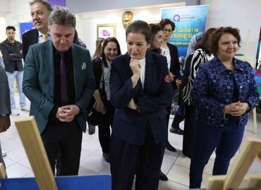 B&uuml;y&uuml;kşehir Uluslararası Sıfır Atık G&uuml;n&uuml;&rsquo;n&uuml; &ouml;ğrencilerle kutladı
