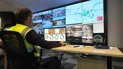 B&uuml;y&uuml;kşehirden trafiğin kalbi &lsquo;Kartal&rsquo;da akıllı sistemlerle 7/24 kesintisiz y&ouml;netim
