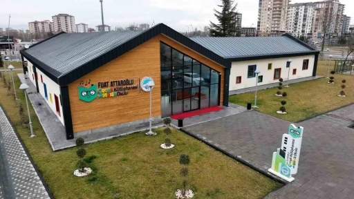 B&uuml;y&uuml;kşehirin &ccedil;ocuklara &ouml;zg&uuml; k&uuml;t&uuml;phanesi ve m&uuml;zik okulunda eğlenceli yarıyıl etkinlikleri
