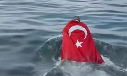 Buz Adam 18 Mart &Ccedil;anakkale Zaferini unutmadı
