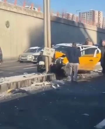 Buzlanma kazayı beraberinde getirdi
