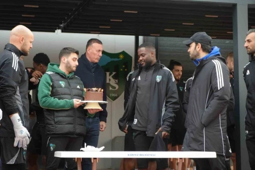 Cafumana Show&rsquo;a doğum g&uuml;n&uuml; s&uuml;rprizi
