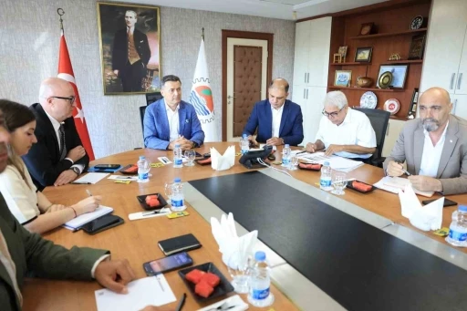 &Ccedil;akır: "Mersin Limanında hedef, herkesin kazandığı bir yapı kurmak"
