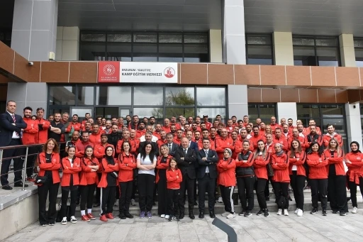 Çakmur, &quot;Sporun mutfağında siz varsınız&quot;
