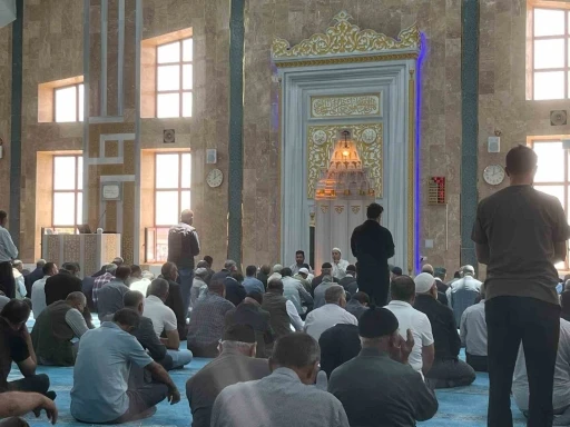 Çaldıran’da 15 Temmuz şehitleri dualarla anıldı
