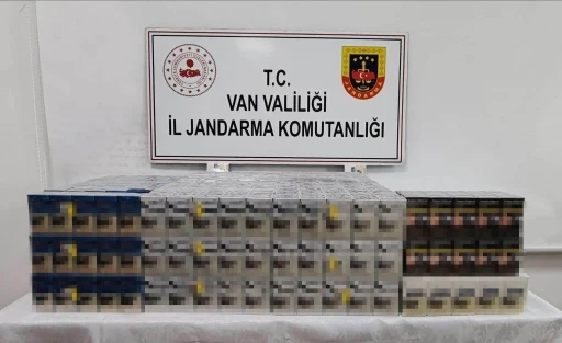 &Ccedil;aldıran&rsquo;da bin 230 paket ka&ccedil;ak sigara ele ge&ccedil;irildi
