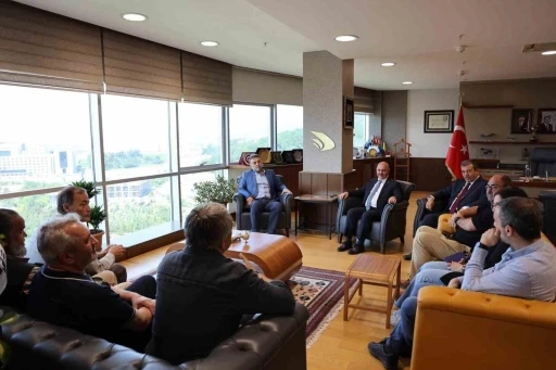 &Ccedil;alışan Gazeteciler &ouml;neri ve taleplerini Rekt&ouml;r Prof. Dr. S&ouml;zbir&rsquo;e anlattılar
