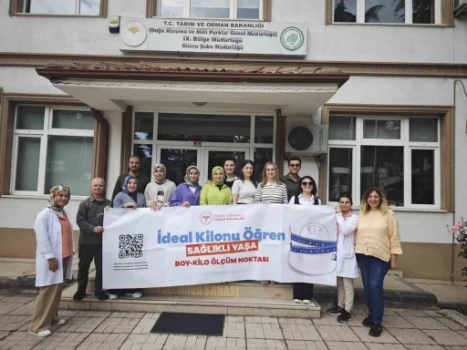 Çalışanların boyunu kilosunu ölçtüler
