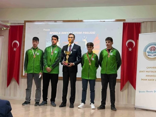 &Ccedil;amardı&rsquo;nda Sporla Sosyal Uyum Projesi&rsquo;nde anlamlı buluşma
