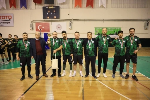 &Ccedil;ameli&rsquo;de Kurumlar ve Mahalleler Arası Voleybol Turnuvası sona erdi
