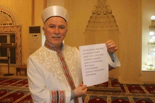 Cami imamı gen&ccedil;leri ma&ccedil;a yetiştirdi: Vaazı kısa tuttu, ilahileri azalttı

