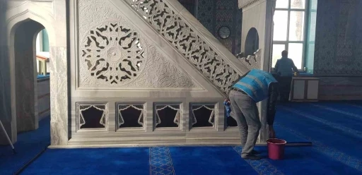 Camiler bayrama hazırlanıyor
