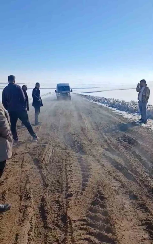 &Ccedil;amurlu yollarda eğitim &ccedil;ilesi
