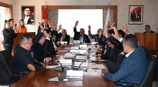 &Ccedil;amyuva Mahallesi&rsquo;nde sel ve su baskınına karşı &ccedil;alışma raporu oy birliği ile kabul edildi
