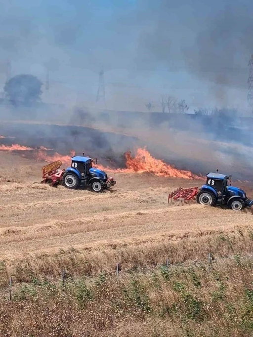 Çanakkale’de tarım arazisinde yangın
