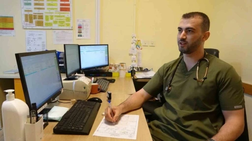 &Ccedil;anakkale&rsquo;de tıbbi laboratuvar teknisyenliğinden doktorluğa
